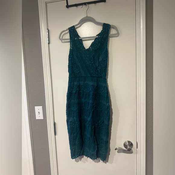 SAYLOR Nordstrom Lace Sheath Dress Blue Green Turquoise Teal Vneck Sleeveless XS - Picture 6 of 9